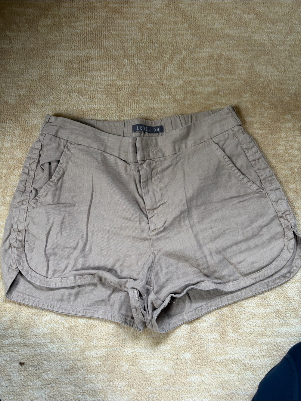 Level 99 Women's Taupe Relaxed Drawstring Shorts